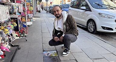 'Gri şehri' sanatıyla renklendiriyor