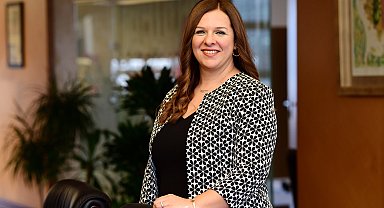 'Yapay zeka iş süreçlerini dönüştüren bir teknoloji olarak değerlendirilmeli'