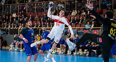 A Milli Erkek Hentbol Takımı, Romanya'ya 37-32 mağlup oldu