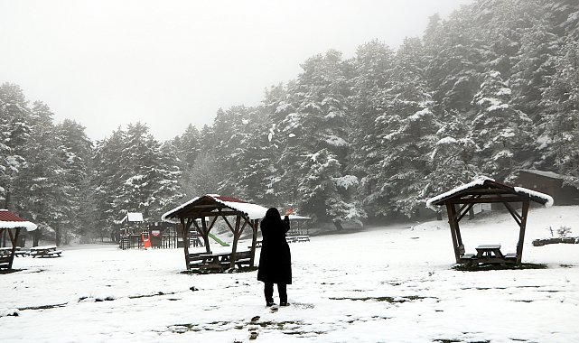 Abant, beyaz örtüyle kaplandı