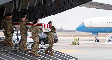 ABD askerlerinin cenazeleri ülkelerine getirildi
