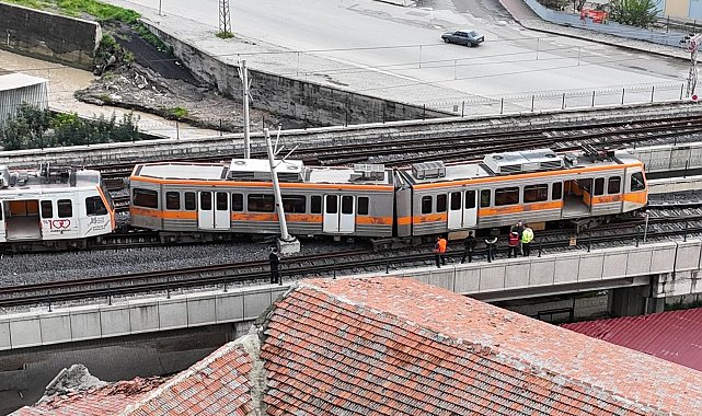 Adana'da metro vagonu seyir halindeyken raydan çıktı; kazada yaralanan olmadı