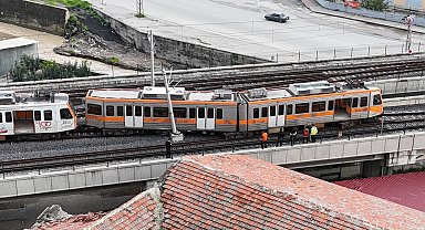 Adana'da metro vagonu seyir halindeyken raydan çıktı; kazada yaralanan olmadı