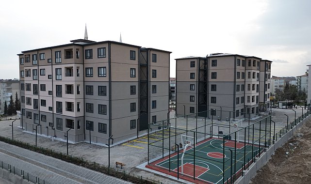 Adıyaman lojmanları, İş Bankası çalışanlarına teslim edildi