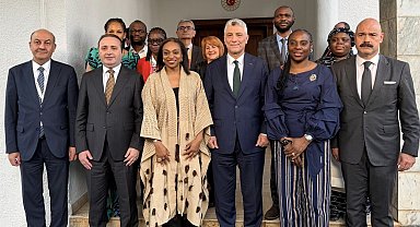 Bakan Bolat, Nijeryalı mevkidaşı Oduwole ile bir araya geldi