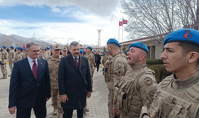 Bakan Çiftçi, Van'da bayramlaşma programlarına katıldı