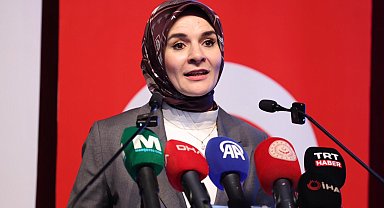 Bakan Göktaş: İnsan, dünyayı önce aile içinde tanır