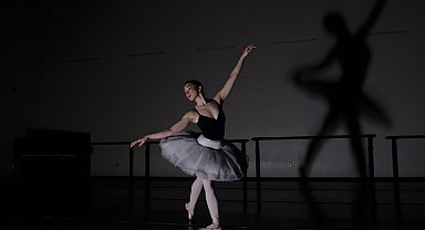 Balerin Doğa Deniz'e, Fransa'da 1'incilik ödülü