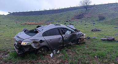 Batman'da otomobil uçuruma yuvarlandı: 1 yaralı