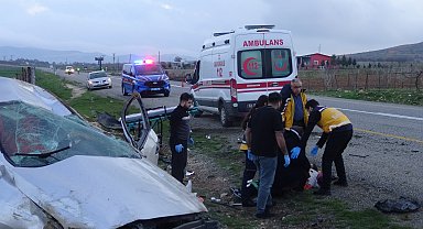 Batman'da otomobil yol kenarına yuvarlandı: 5 yaralı