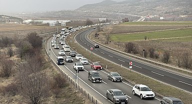 Bayram tatili dönüşünde Karabük geçişinde yoğunluk