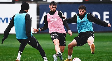 Beşiktaş, günü çift antrenmanla tamamladı