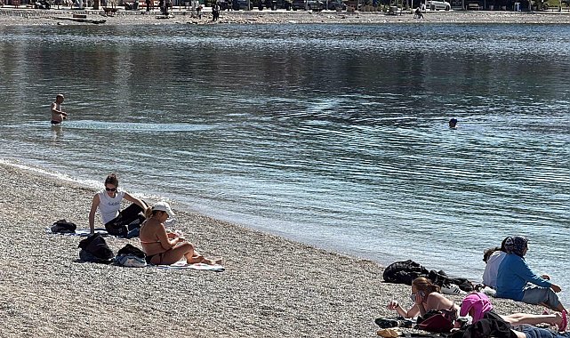 Bodrum'da bayramın son gününde tatilciler plajlarda zaman geçirdi