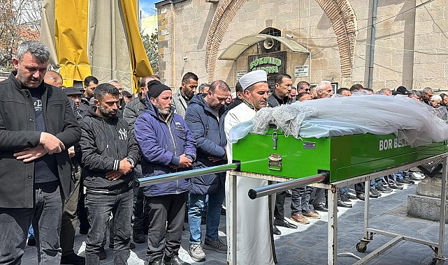Boşanma aşamasındaki eşinin öldürdüğü Zeliha toprağa verildi