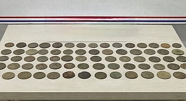 Bursa'da tarihi eser kaçakçılığı operasyonu: 70 sikke ele geçirildi