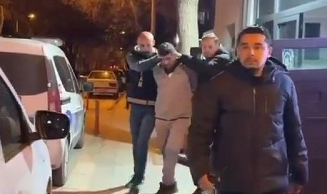 Çatıdaki güneş enerjisi panellerini çalan 2 kişi yakalandı