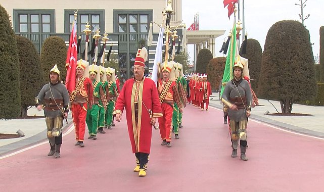 Cumhurbaşkanlığı Külliyesi'nde 'ramazan' korteji
