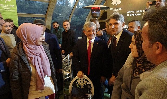 Davutoğlu: Netanyahu-Trump ikilisi karşısında dimdik ayaktayız deme günüdür