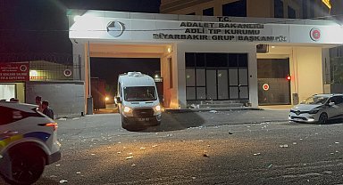Diyarbakır'da eşini öldürdü, akrabasını yaraladı