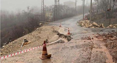Diyarbakır'da sağanak sonrası dereler taştı, tarım arazilerini su bastı