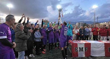 Ege Üniversitesi, masterler futbolda üçüncü kez şampiyon