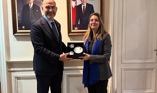 Fransa'da iftara katılan Süleyman Soylu: Avrupa'daki Türkler yükseliyor