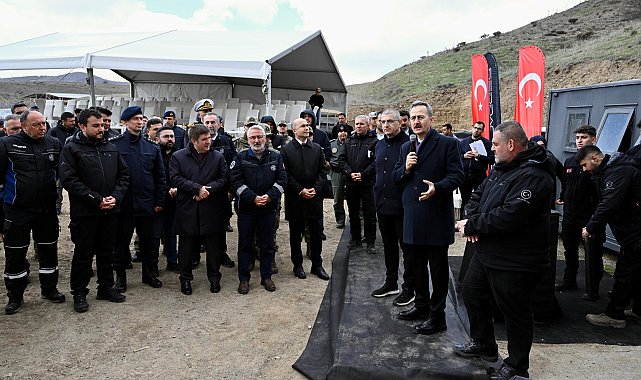 Haluk Görgün, dron gösterim faaliyetini inceledi