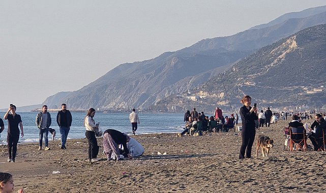 Hatay sahillerinde hafta sonu yoğunluğu