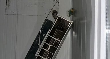 Hatay'da konteynerde hırsızlık yaparken suçüstü yakalanan 2 şüpheli tutuklandı