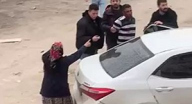 Hükümlüyü yakalamaya giden polise direndiler