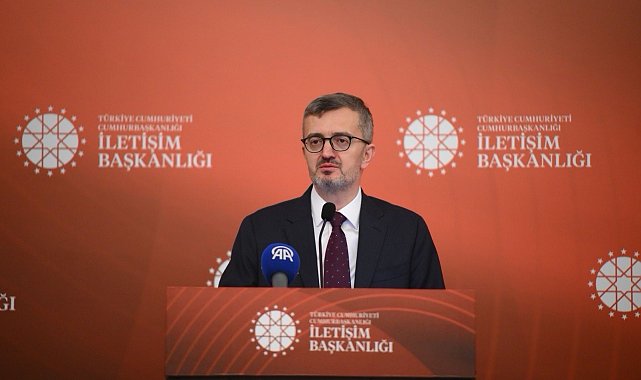 İletişim Başkanı Duran, iftarda basın mensupları ile bir araya geldi