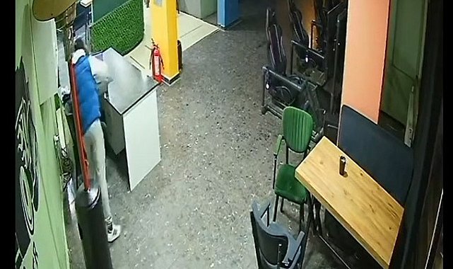 İnternet kafede tartıştığı kişiyi bıçakla yaraladı