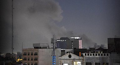 İran Kızılayı: Saldırılarda hayatını kaybedenlerin sayısı 555'e yükseldi