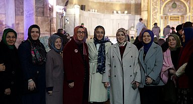 İstanbul - AK Parti Kadın Kolları'ndan Ayasofya Camii'nde 300 bin hatim duası