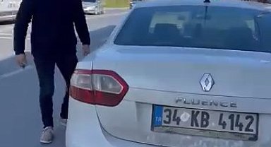 İstanbul- Avcılar'da sürücülerin trafik kavgası kamerada