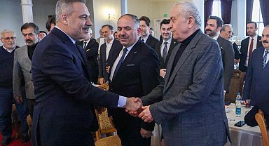 İstanbul - Bakan Fidan, Filistin'e Destek Platformu üyeleriyle bir araya geldi