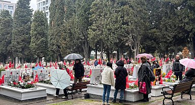 İstanbul- Edirnekapı Şehitliği'nde hüzünlü bayram