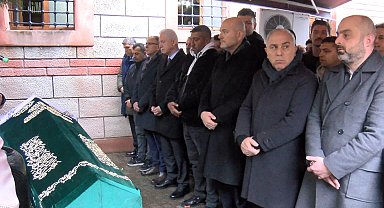 İstanbul - Fatih'te çöken binada hayatını kaybeden Semra Urunca son yolculuğuna uğurlandı