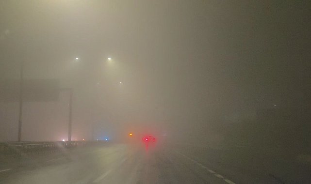 İstanbul - İstanbul'da sis etkili oluyor