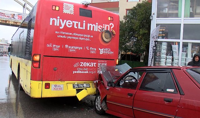 İstanbul - Ümraniye'de İETT otobüsüne çarpan otomobilin sürücüsü yaralandı