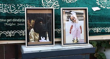 İstanbul - Zeytinburnu'nda denizde ölü bulunan anne ve kızı son yolculuğuna uğurlandı