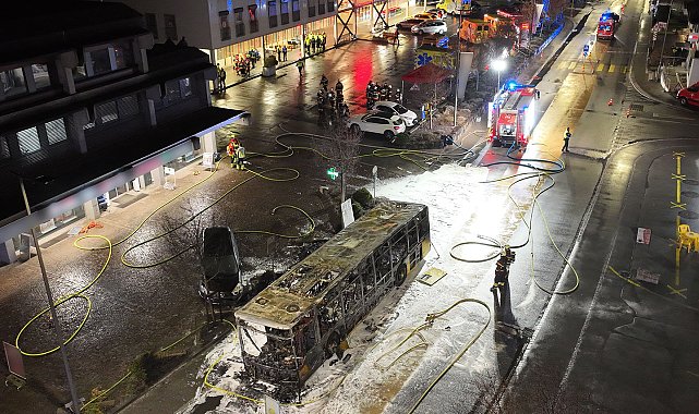 İsviçre'de otobüs yangını: 6 ölü, 5 yaralı