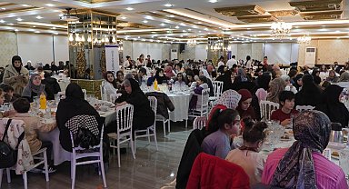 İyilik Derneği'nden Dünya Yetimler Günü'ne özel iftar yemeği