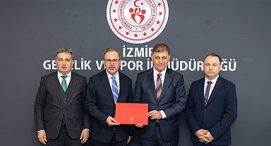 İzmir'de Karşıyaka Stadı'nın inşaatı için protokol imzalandı