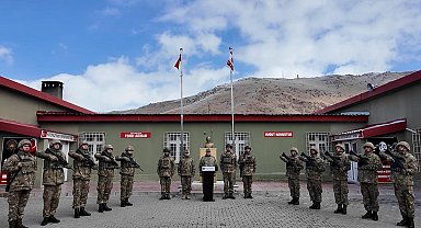 Kara Kuvvetleri Komutanı Tokel, hudut birliklerini denetledi