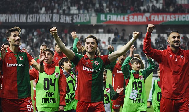 Karşıyaka ile Ayvalıkgücü İzmir'de rakip