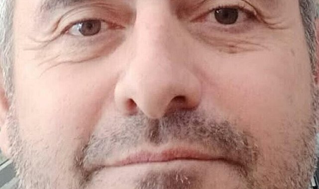 Kayıp dağcı, çukur kazıp geceyi içinde geçirmiş
