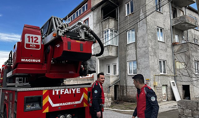 Kayseri'de binada çıkan yangında 2 kişi dumandan etkilendi