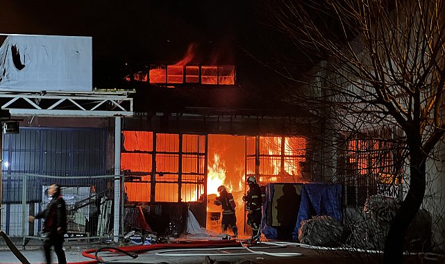 Kayseri'de mobilya atölyesinde yangın