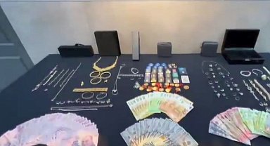 Kendilerini polis ve savcı olarak tanıtıp 15 milyon lira dolandıran şüpheliler yakalandı